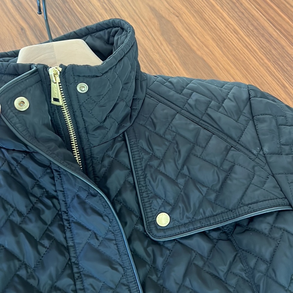 Cole Haan Signature black lightweight quilted zip / snap front jacket, Large